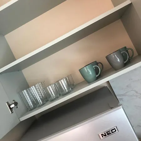 Apartment първа линия лазур