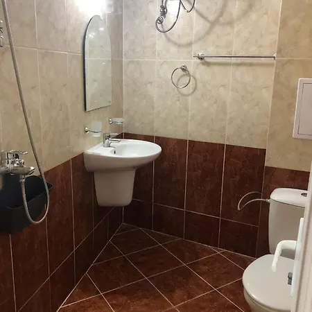 Apartment първа линия лазур *